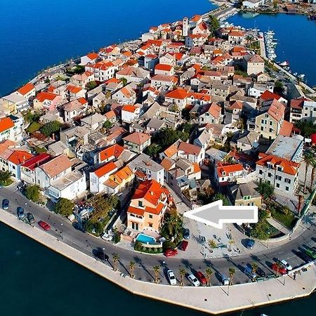 Apartments Maris Vranjic Екстер'єр фото