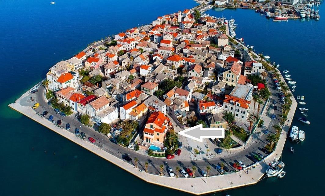 Apartments Maris Vranjic Екстер'єр фото